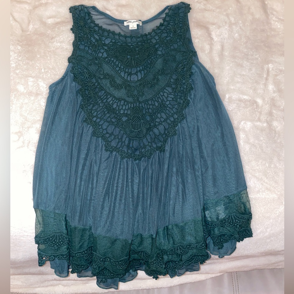 GREEN FLOWY TANK TOP